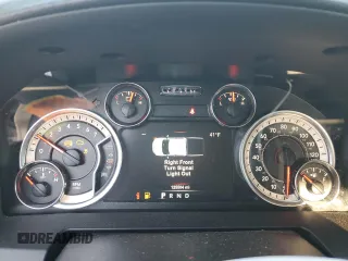 2018 Ram 1500 Sport z VIN 1C6RR7MT8JS125030, wystawiony jako Copart lot #82234574 z przebiegiem 125 504 mil mil oraz Szkoda całkowita • Salvage title. Historia ofert i sprzedaży dostępna na DreamBid. Obrazek 9.