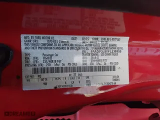 2015 Ford Focus ST with VIN 1FADP3L98FL238958, listed as a IAAI auction lot 41307187 with 162,927 mi miles. Bid and sale history available at carsss.com. Image 9.