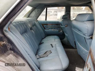 1977 Lincoln Continental with VIN 7W84F813150, listed as a Copart auction lot 45213895 with 91,794 mi miles and Salvage Title. Bid and sale history available at DreamBid. Image 10.