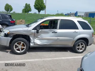 2007 Chevrolet Equinox LT z VIN 2CNDL63F376009994, wystawiony jako IAAI lot #42063338 z przebiegiem 176 656 mil mil oraz . Historia ofert i sprzedaży dostępna na DreamBid. Obrazek 14.