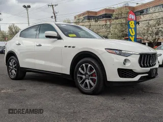 2018 Maserati Levante with VIN ZN661XUA1JX270266, listed as a Copart auction lot 45793285 with 52,061 mi miles and Clean Title. Bid and sale history available at carsss.com. Image 1.
