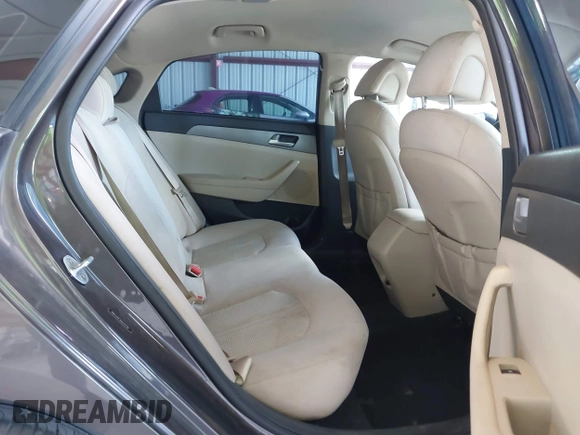 2016 Hyundai Sonata SE z VIN 5NPE24AF3GH372746, wystawiony jako IAAI lot #42343113 z przebiegiem 146 919 mil mil oraz . Historia ofert i sprzedaży dostępna na DreamBid. Obrazek 8.