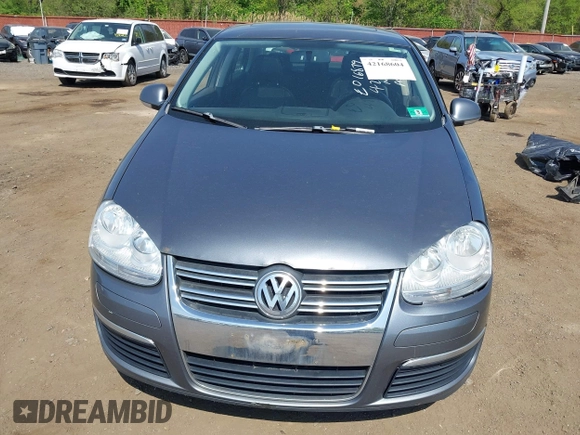 2010 Volkswagen Jetta SE with VIN 3VWRZ7AJXAM007966, listed as a IAAI auction lot 42168604 with 199,632 mi miles and . Bid and sale history available at DreamBid. Image 11.