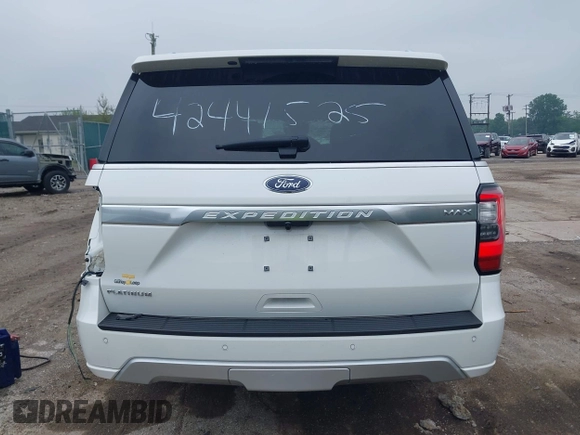 2020 Ford Expedition Max Platinum z VIN 1FMJK1MT1LEB00801, wystawiony jako IAAI lot #42441525 z przebiegiem 40 193 mil mil oraz . Historia ofert i sprzedaży dostępna na DreamBid. Obrazek 16.