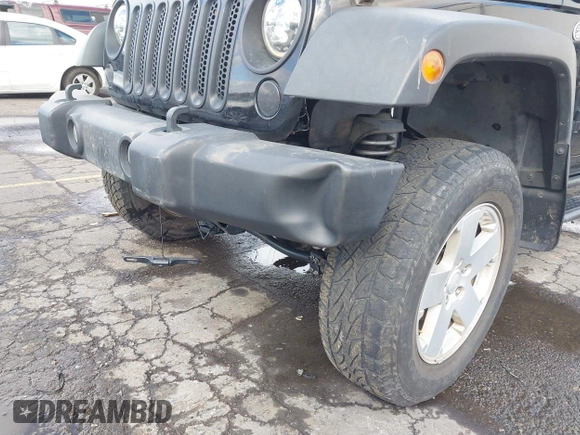 2011 Jeep Wrangler Unlimited Rubicon with VIN 1J4BA6H13BL513311, listed as a IAAI auction lot 41809207 with 124,716 mi miles and . Bid and sale history available at DreamBid. Image 6.