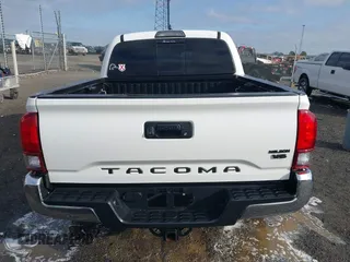 2019 Toyota Tacoma SR z VIN 3TMCZ5AN9KM284092, wystawiony jako IAAI lot #41774851 z przebiegiem 100 031 mil mil oraz . Historia ofert i sprzedaży dostępna na DreamBid. Obrazek 16.