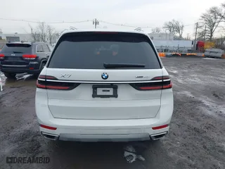 2025 BMW X7 xDrive40i with VIN 5UX23EM05S9X98435, listed as a IAAI auction lot 41476358 with 2,946 mi miles. Bid and sale history available at carsss.com. Image 16.
