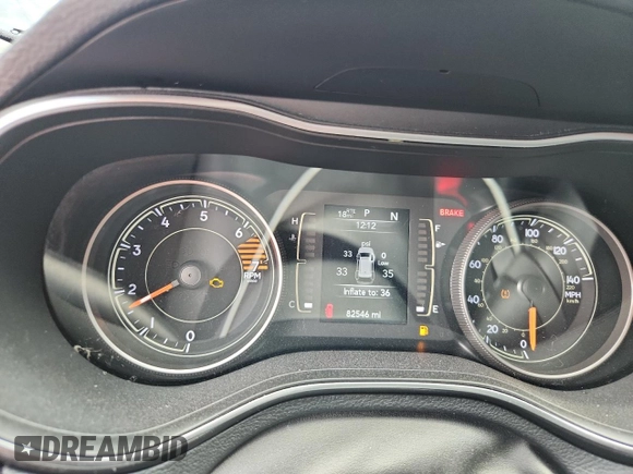 2019 Jeep Cherokee Latitude z VIN 1C4PJLCB9KD171917, wystawiony jako Copart lot #63590115 z przebiegiem 82 546 mil mil oraz Szkoda całkowita • Salvage title. Historia ofert i sprzedaży dostępna na DreamBid. Obrazek 9.
