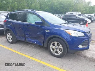 2014 Ford Escape SE z VIN 1FMCU9G94EUD88632, wystawiony jako IAAI lot #42257383 z przebiegiem 150 934 mil mil oraz . Historia ofert i sprzedaży dostępna na DreamBid. Obrazek 1.