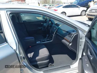 2016 Toyota Camry XLE with VIN 4T4BF1FK2GR548706, listed as a IAAI auction lot 41965363 with 70,284 mi miles and . Bid and sale history available at carsss.com. Image 5.