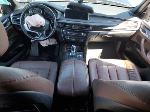 2017 BMW X5 sDrive35i with VIN 5UXKR2C31H0U22708, listed as a Copart auction lot 49241255 with 0 mi miles and Salvage Title. Bid and sale history available at carsss.com. Image 8.
