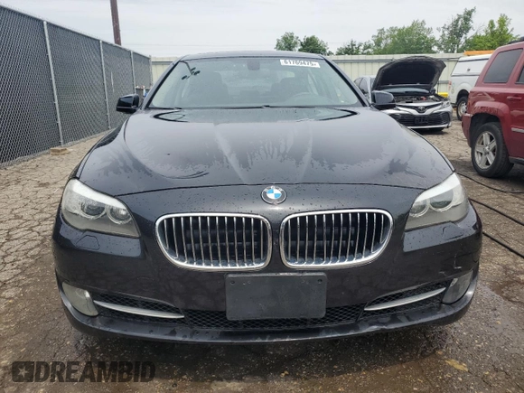 2013 BMW 5 Series 528i xDrive with VIN WBAXH5C59DDW15444, listed as a Copart auction lot 61769475 with 114,901 mi miles and Clean title. Bid and sale history available at DreamBid. Image 5.