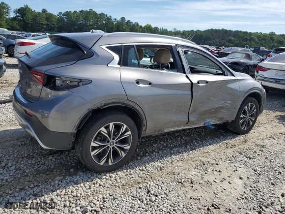2018 Infiniti QX30 Premium with VIN SJKCH5CR2JA003522, listed as a Copart auction lot 62799864 with NaN miles and Salvage Title. Bid and sale history available at carsss.com. Image 3.