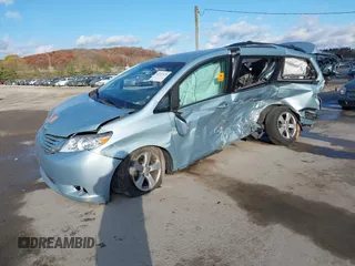 2017 Toyota Sienna LE Auto Access Seat с VIN 5TDKZ3DC5HS834410, выставлен на аукционе IAAI как лот 40727535 с пробегом 64 374 миль миль и . История ставок и продаж доступна на DreamBid. Изображение 17.