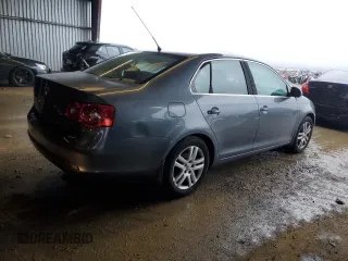 2007 Volkswagen Jetta с VIN 3VWEG81K17M194140, выставлен на аукционе Copart как лот 43654935 с пробегом 90 599 миль миль и На запчасти • Non repairable. История ставок и продаж доступна на DreamBid. Изображение 3.
