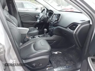 2019 Jeep Cherokee Limited z VIN 1C4PJMDNXKD272009, wystawiony jako IAAI lot #41983939 z przebiegiem 31 075 mil mil oraz . Historia ofert i sprzedaży dostępna na DreamBid. Obrazek 5.