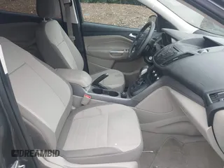2014 Ford Escape SE с VIN 1FMCU9GX7EUC65633, выставлен на аукционе IAAI как лот 42437095 с пробегом 160 493 миль миль и . История ставок и продаж доступна на DreamBid. Изображение 5.