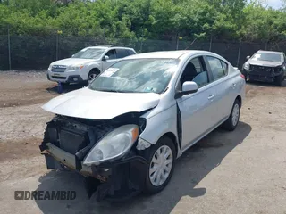 2013 Nissan Versa S Plus z VIN 3N1CN7AP8DL859478, wystawiony jako IAAI lot #42098071 z przebiegiem 107 941 mil mil oraz . Historia ofert i sprzedaży dostępna na DreamBid. Obrazek 15.
