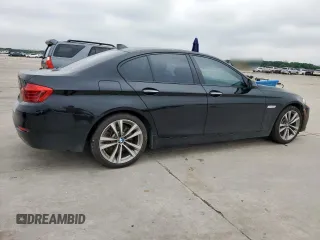 2016 BMW 5 Series 528i z VIN WBA5A5C57GG348593, wystawiony jako Copart lot #55469335 z przebiegiem 93 627 mil mil oraz Szkoda całkowita • Salvage title. Historia ofert i sprzedaży dostępna na DreamBid. Obrazek 3.