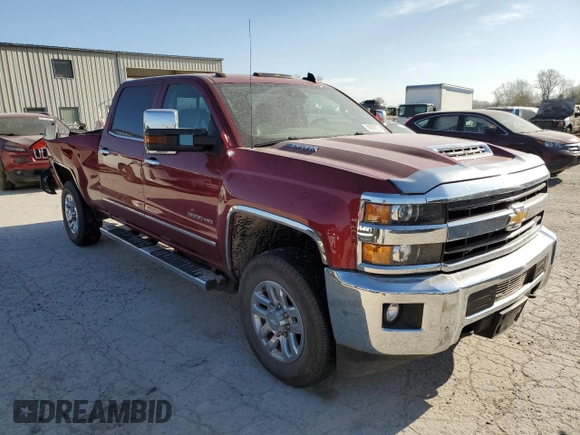 2019 Chevrolet Silverado 3500HD LTZ z VIN 1GC4KXEY4KF195894, wystawiony jako Copart lot #50650835 z przebiegiem 98 476 mil mil oraz Szkoda całkowita • Salvage title. Historia ofert i sprzedaży dostępna na DreamBid. Obrazek 4.