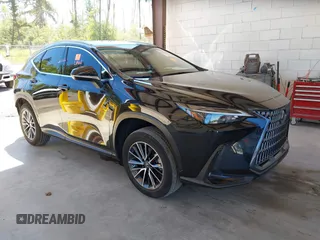 2022 Lexus NX 350 Premium z VIN JTJGGCEZ4N5003834, wystawiony jako IAAI lot #42394825 z przebiegiem 61 976 mil mil oraz . Historia ofert i sprzedaży dostępna na DreamBid. Obrazek 1.