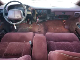 1995 Chevrolet Caprice z VIN 1G1BL52W6SR124943, wystawiony jako Copart lot #75550744 z przebiegiem Nie podano mil oraz Szkoda całkowita • Salvage title. Historia ofert i sprzedaży dostępna na DreamBid. Obrazek 8.
