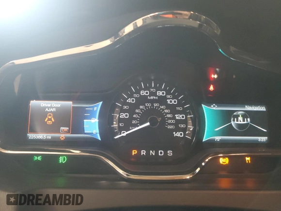 2014 Lincoln MKT EcoBoost with VIN 2LMHJ5AT9EBL53641, listed as a Copart auction lot 55218375 with 225,386 mi miles and Clean Title. Bid and sale history available at DreamBid. Image 9.