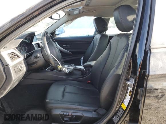 2013 BMW 3 Series 328i xDrive with VIN WBA3B5G57DNS02880, listed as a Copart auction lot 53561335 with 85,989 mi miles and Salvage title. Bid and sale history available at DreamBid. Image 7.
