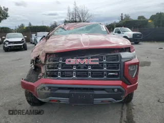2024 GMC Canyon 4WD AT4 z VIN 1GTP6DEK8R1110641, wystawiony jako Copart lot #44864765 z przebiegiem 15 319 mil mil oraz Szkoda całkowita • Salvage title. Historia ofert i sprzedaży dostępna na DreamBid. Obrazek 5.