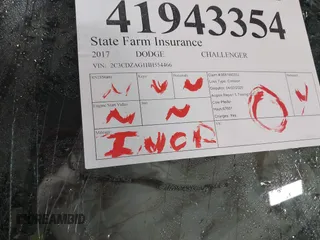2017 Dodge Challenger SXT z VIN 2C3CDZAG1HH554466, wystawiony jako IAAI lot #41943354 z przebiegiem Nie podano mil oraz . Historia ofert i sprzedaży dostępna na DreamBid. Obrazek 7.