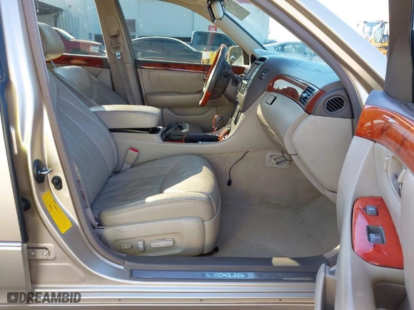 2003 Lexus LS 430 with VIN JTHBN30F830100401, listed as a IAAI auction lot 41761080 with 194,169 mi miles. Bid and sale history available at carsss.com. Image 5.