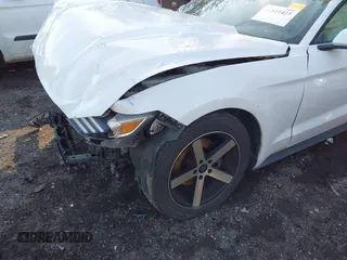 2017 Ford Mustang V6 с VIN 1FA6P8AM5H5263143, выставлен на аукционе IAAI как лот 41811425 с пробегом 171 850 миль миль и . История ставок и продаж доступна на DreamBid. Изображение 19.