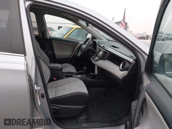 2018 Toyota RAV4 XLE with VIN 2T3WFREV7JW481136, listed as a IAAI auction lot 41545502 with 45,610 mi miles. Bid and sale history available at carsss.com. Image 5.