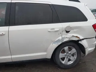 2016 Dodge Journey SE with VIN 3C4PDCAB6GT250263, listed as a IAAI auction lot 41436271 with 162,879 mi miles and . Bid and sale history available at DreamBid. Image 6.