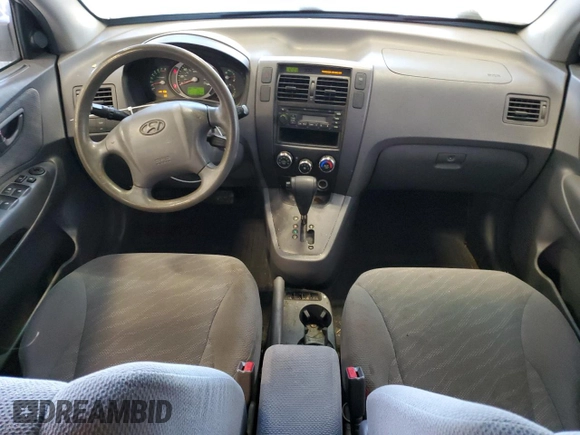 2005 Hyundai Tucson GL with VIN KM8JM12B35U121226, listed as a Copart auction lot 73938804 with 211,162 mi miles and Non Repairable. Bid and sale history available at carsss.com. Image 8.