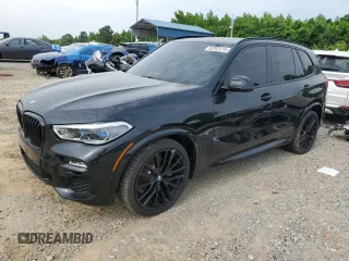 2020 BMW X5 xDrive40i z VIN 5UXCR6C05L9C96135, wystawiony jako Copart lot #56282215 z przebiegiem 67 163 mil mil oraz Szkoda całkowita • Salvage title. Historia ofert i sprzedaży dostępna na DreamBid. Obrazek 1.
