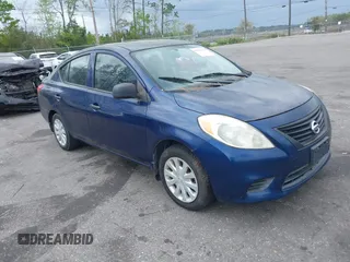 2012 Nissan Versa SL with VIN 3N1CN7AP1CL880042, listed as a IAAI auction lot 41833105 with 82,682 mi miles and . Bid and sale history available at carsss.com. Image 1.