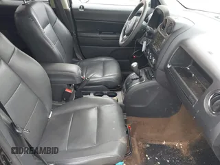2016 Jeep Patriot Sport with VIN 1C4NJPBA8GD537851, listed as a IAAI auction lot 41996772 with 155,676 mi miles. Bid and sale history available at carsss.com. Image 5.
