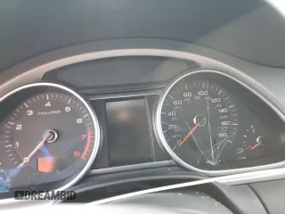2014 Audi Q7 Premium Plus z VIN WA1LGAFE9ED017293, wystawiony jako Copart lot #58902235 z przebiegiem Nie podano mil oraz Szkoda całkowita • Salvage title. Historia ofert i sprzedaży dostępna na DreamBid. Obrazek 9.