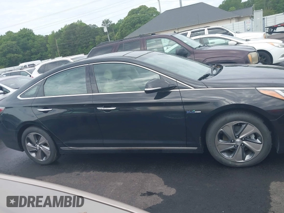 2017 Hyundai Sonata Limited with VIN KMHE34L10HA055090, listed as a IAAI auction lot 42206364 with 110,521 mi miles and . Bid and sale history available at DreamBid. Image 13.