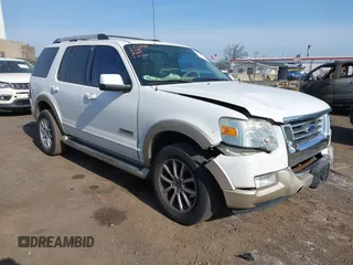 2006 Ford Explorer Eddie Bauer with VIN 1FMEU74E76UA10983, listed as a IAAI auction lot 41793673 with 118,696 mi miles. Bid and sale history available at carsss.com. Image 1.