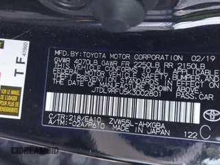 2019 Toyota Prius LE with VIN JTDL9RFU5K3002801, listed as a IAAI auction lot 41339356 with 68,628 mi miles and . Bid and sale history available at DreamBid. Image 9.