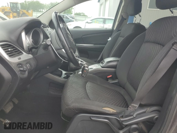 2016 Dodge Journey Crossroad Plus with VIN 3C4PDDGG5GT210958, listed as a Copart auction lot 60235215 with 140,640 mi miles and Salvage title. Bid and sale history available at DreamBid. Image 7.