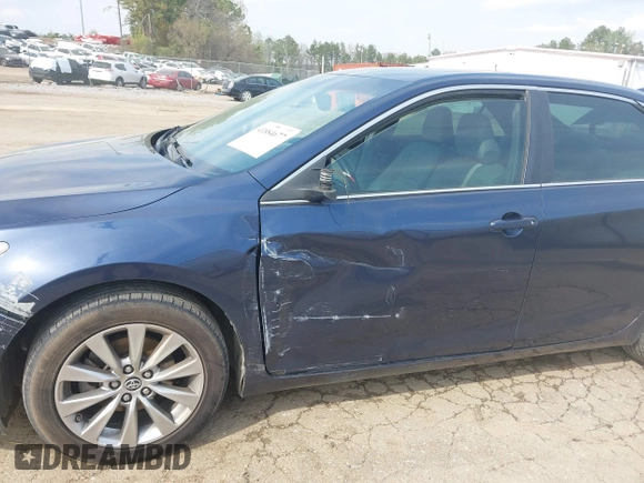 2015 Toyota Camry XLE z VIN 4T1BF1FK6FU944436, wystawiony jako IAAI lot #41884677 z przebiegiem 242 571 mil mil oraz . Historia ofert i sprzedaży dostępna na DreamBid. Obrazek 6.