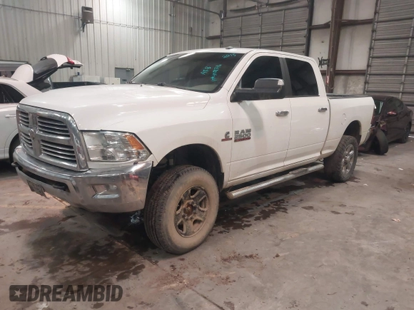 2015 Ram 2500 SLT with VIN 3C6UR5DL0FG686531, listed as a IAAI auction lot 41578746 with 201,706 mi miles. Bid and sale history available at carsss.com. Image 20.