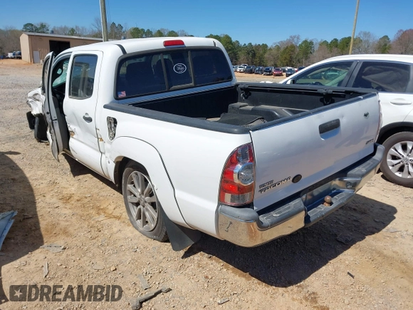 2013 Toyota Tacoma with VIN 5TFJX4CN5DX030249, listed as a IAAI auction lot 41810560 with 177,680 mi miles and . Bid and sale history available at DreamBid. Image 3.