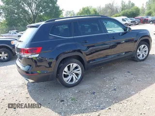 2021 Volkswagen Atlas SE with VIN 1V2HR2CA2MC580752, listed as a IAAI auction lot 42701057 with 69,811 mi miles and . Bid and sale history available at DreamBid. Image 4.