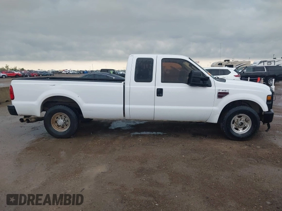 2008 Ford Super Duty F-250 SRW XL with VIN 1FTSX20R78EB67467, listed as a IAAI auction lot 41945924 with 98,158 mi miles. Bid and sale history available at carsss.com. Image 13.