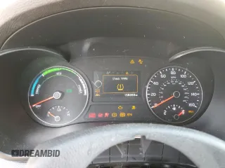 2017 Kia Optima EX z VIN KNAGU4LE9H5013620, wystawiony jako Copart lot #60928515 z przebiegiem 158 263 mil mil oraz Szkoda całkowita • Salvage title. Historia ofert i sprzedaży dostępna na DreamBid. Obrazek 9.
