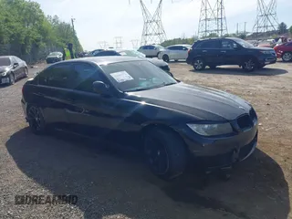 2011 BMW 3 Series 328i xDrive z VIN WBAPK5G55BNN79304, wystawiony jako IAAI lot #42166372 z przebiegiem 115 730 mil mil oraz . Historia ofert i sprzedaży dostępna na DreamBid. Obrazek 13.